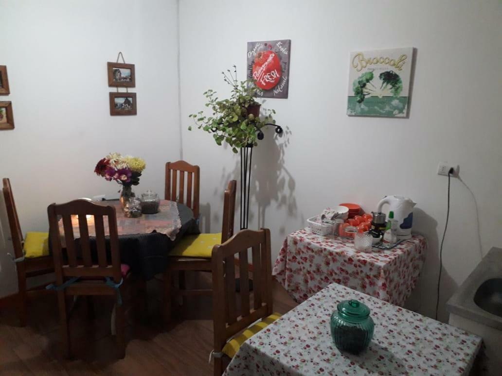 Hostal Girasoles, Empresas,Facturas Chillán Exteriér fotografie